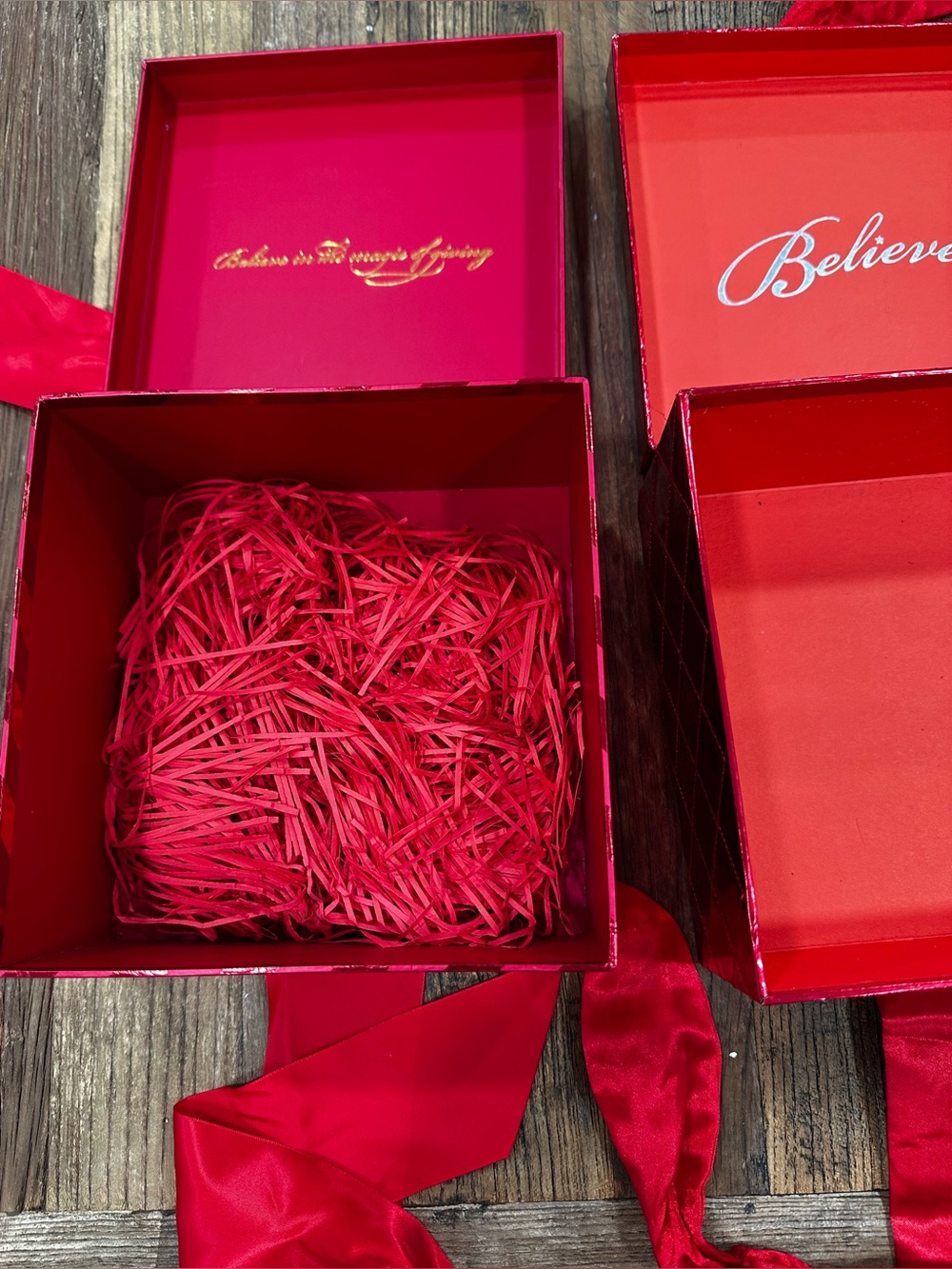 Set of Two Red Gift Boxes with Satin Bows - Picture 6 of 6